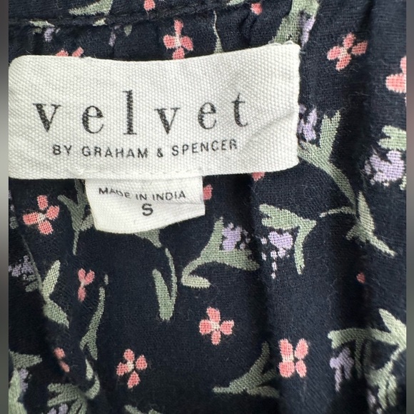 Anthro Velvet by Graham & Spencer Black Floral Collarless Peasant Blouse Top S - Picture 11 of 14